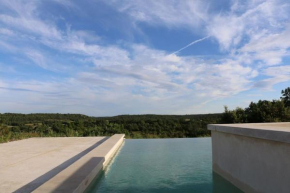 Maison calme, 4ch/7pers, avec piscine à débordement